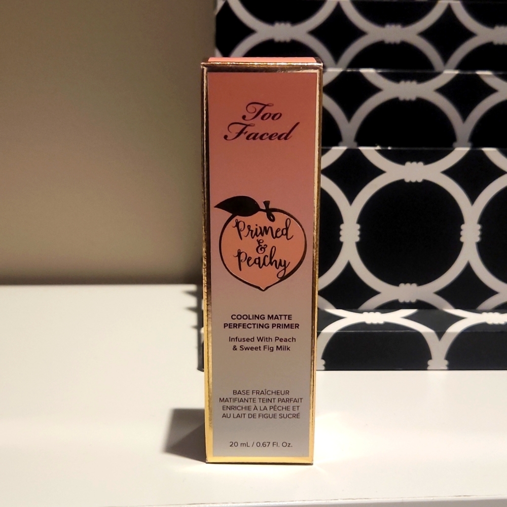 Too Faced Primed & Peachy Cooling Matte Perfecting Primer